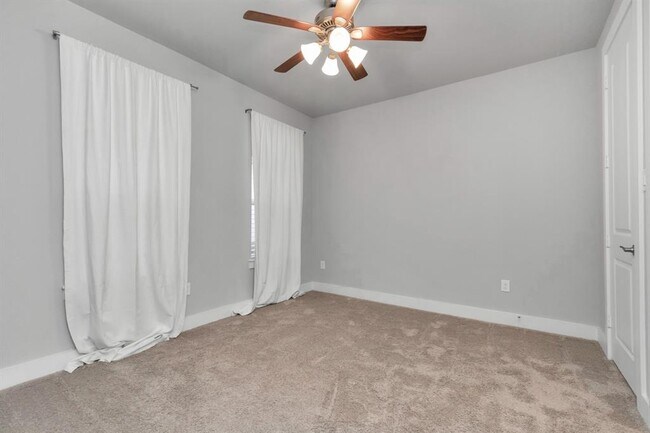Building Photo - 2716 Freund St
