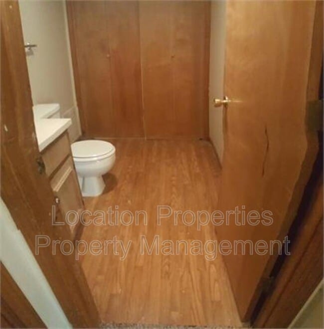 Building Photo - 324 Northwood Ln