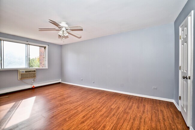 Building Photo - 9445 Kenton Ave