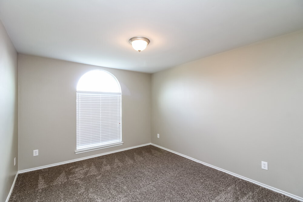 Building Photo - 1204 Seneca Pl