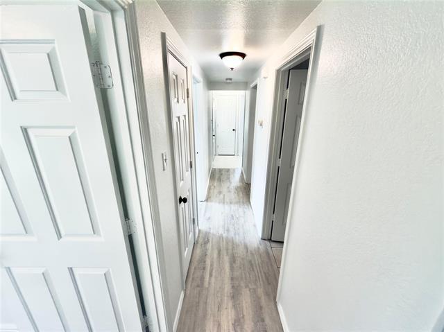 Building Photo - 1615 Fairfield Cir