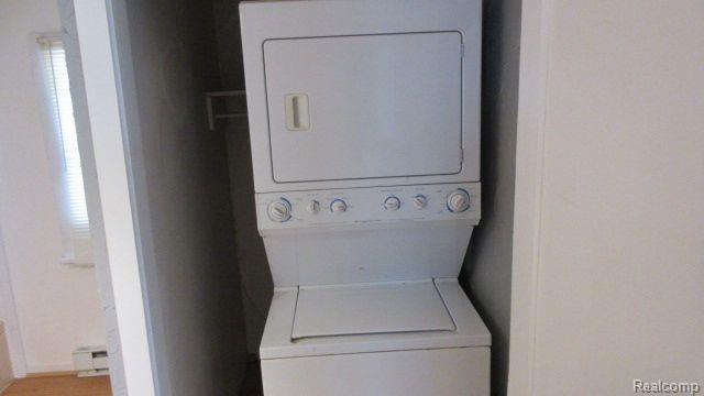 Building Photo - 301 S East St