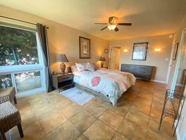 Building Photo - 501 Avenida Del Mar