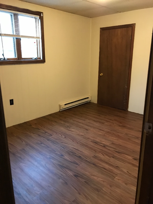 Building Photo - 3 E Main St