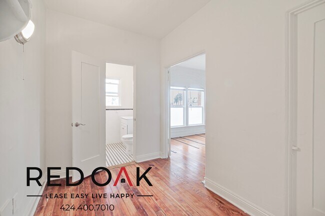 Building Photo - 109 Normandie Ave