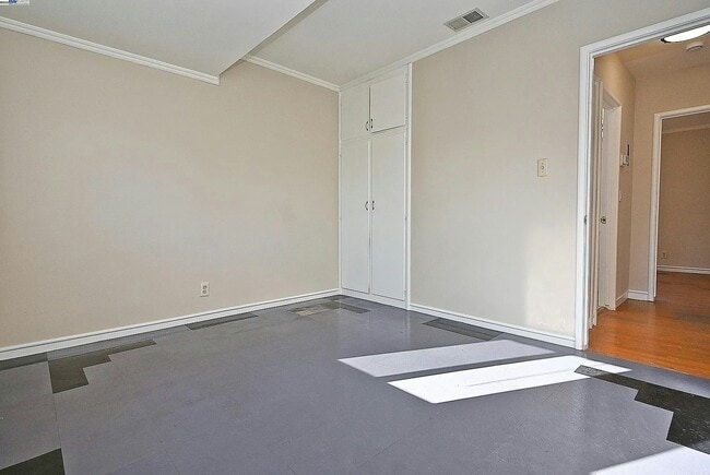 Building Photo - 314 Sparling Dr