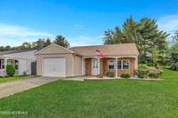 Building Photo - 9 Buckingham Dr N