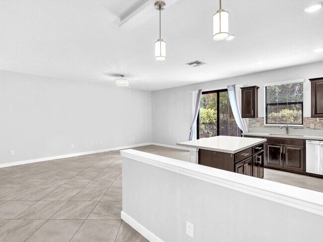 Building Photo - 12956 Anthorne Ln