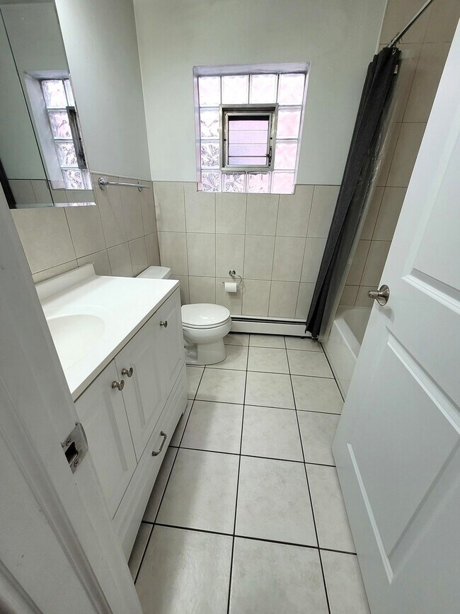 Building Photo - 6237 W 63rd St
