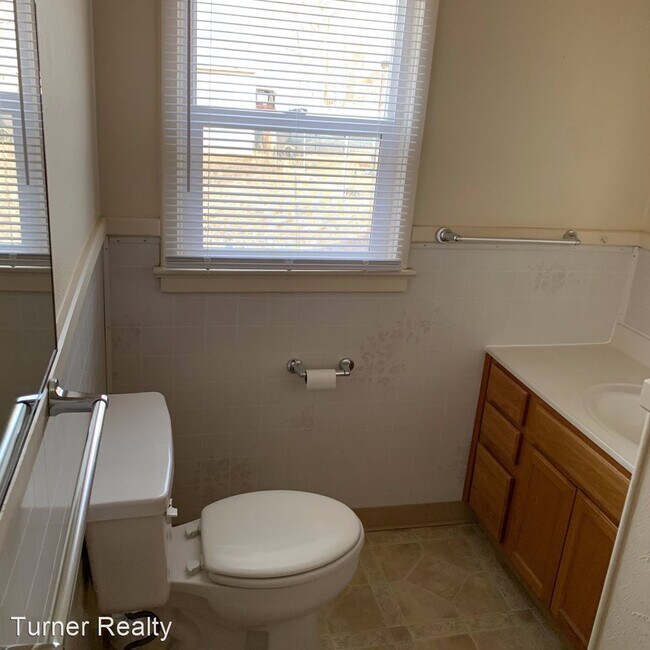 Building Photo - 2 br, 1 bath House - 1608 - 17th Avenue