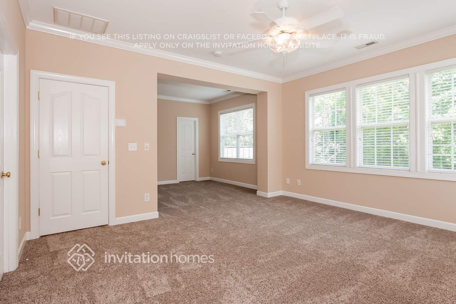 Building Photo - 5925 Mapleview Pl