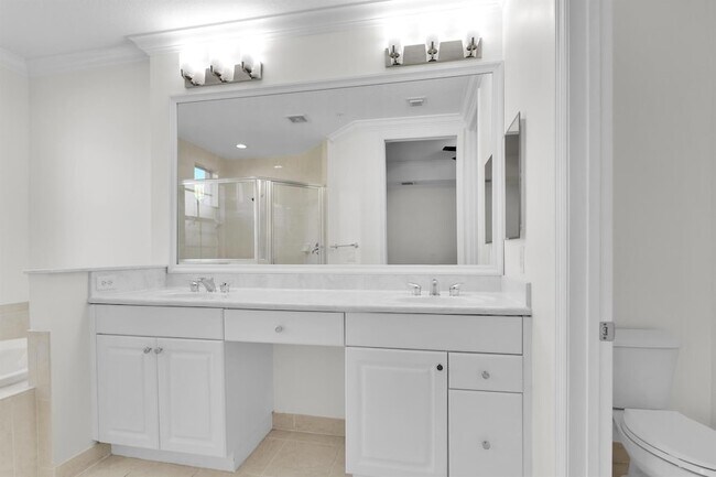 Building Photo - 2441 San Pietro Cir