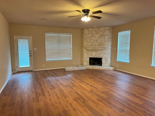 Building Photo - 2656 Pillory Pointe
