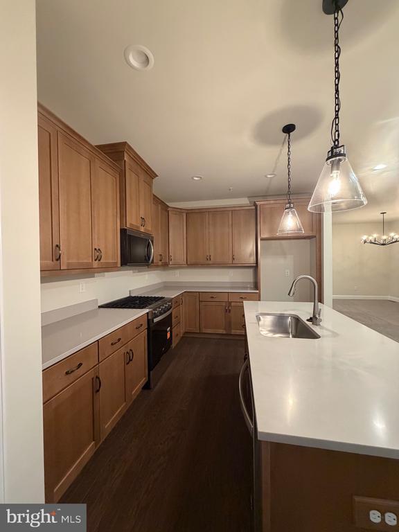 Building Photo - 433 Reagans Ln