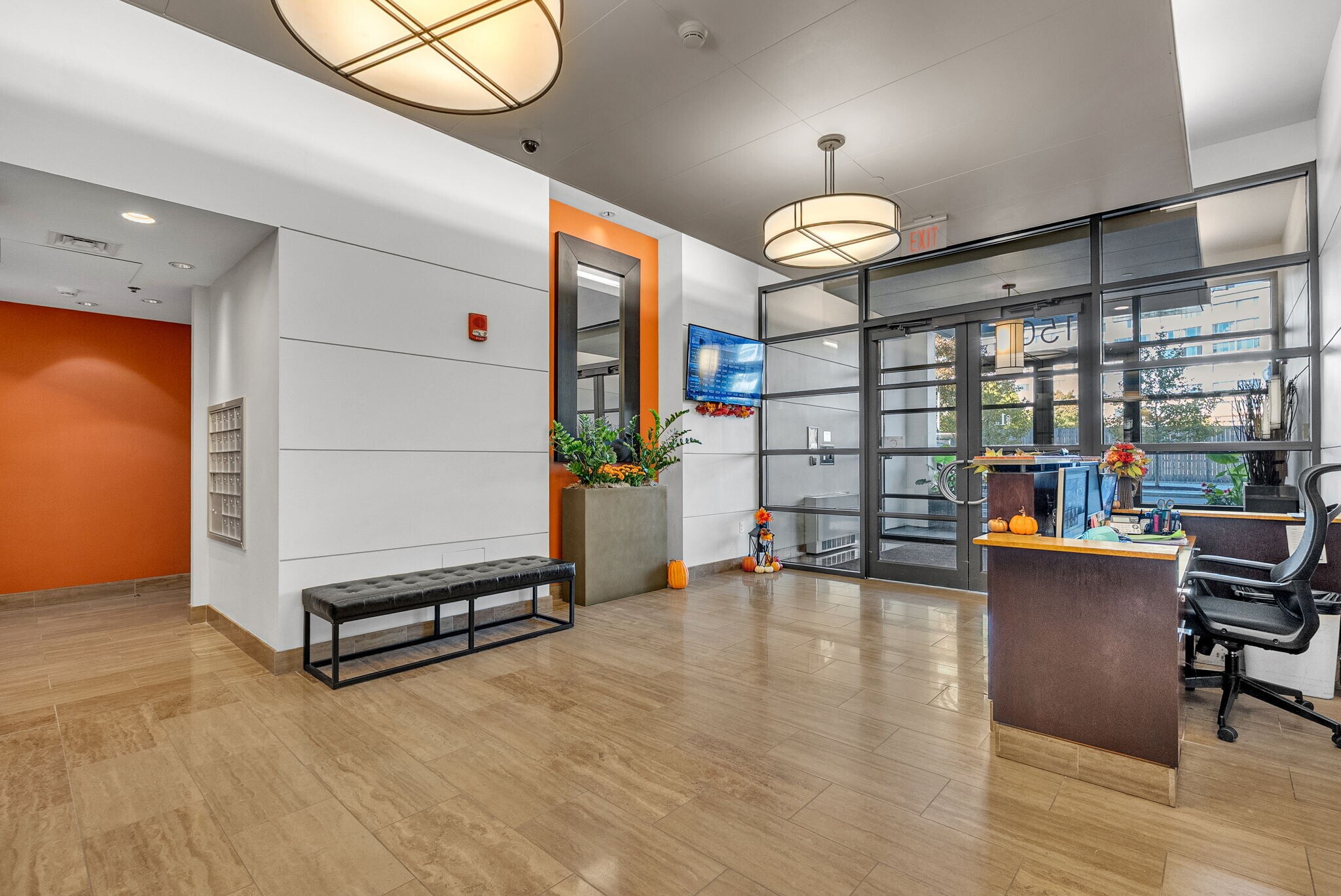 Building Photo - 17 Otis St