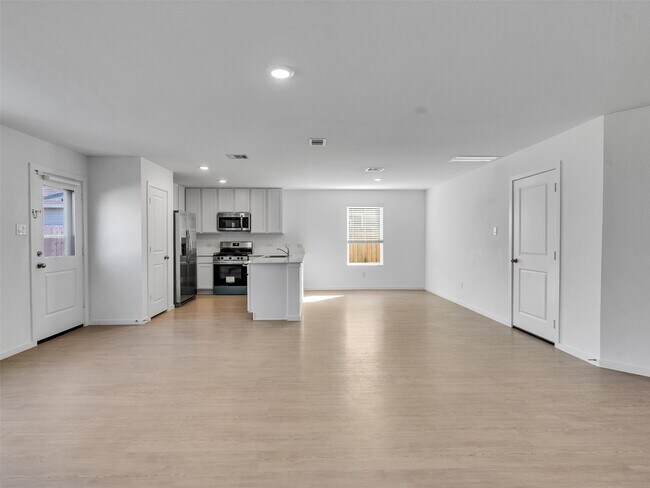 Building Photo - 12406 Lady Slipper Rd