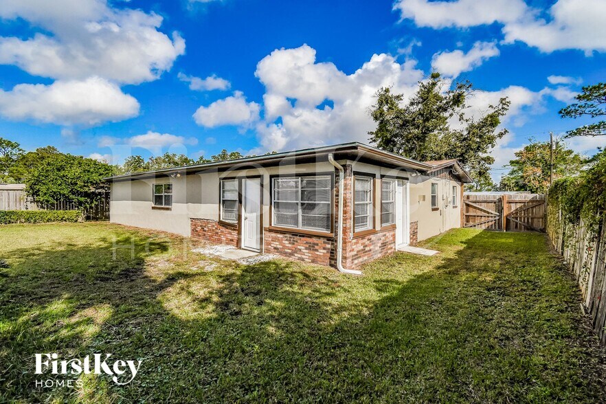 Building Photo - 451 Gano Ct