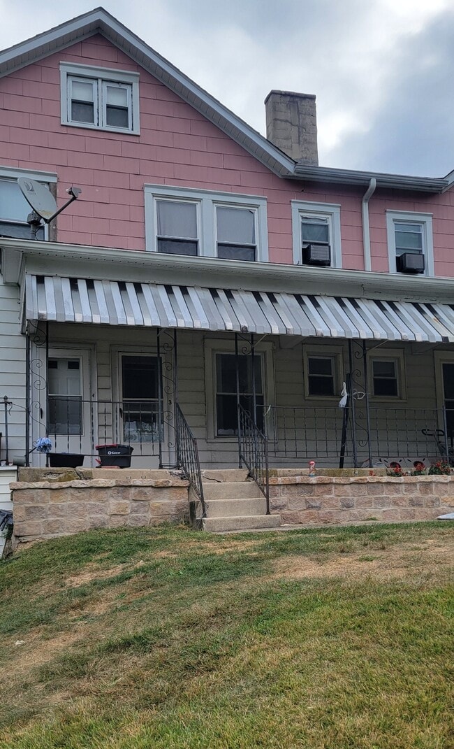 Building Photo - 2209 Elizabeth Ave