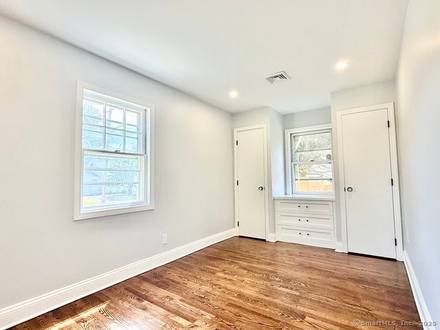 Building Photo - 40 E Pasadena Pl