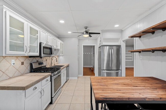 Building Photo - 2101 Mandarin Blvd