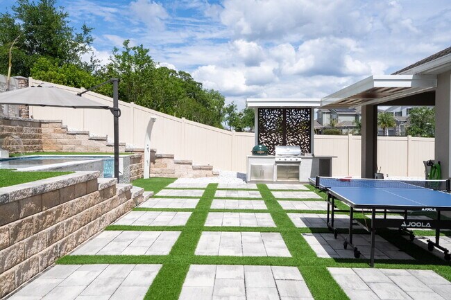 Building Photo - "Spacious 4-Bedroom Retreat with 3 Full Baths in Winter Garden's Serene Sanctuary"