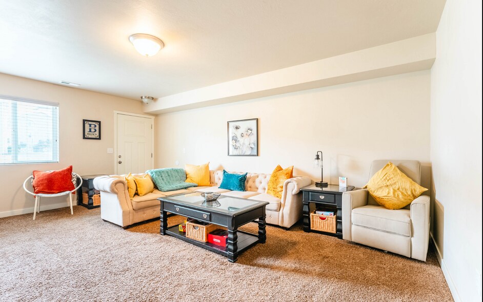 Building Photo - 14414 S Ferndale Way