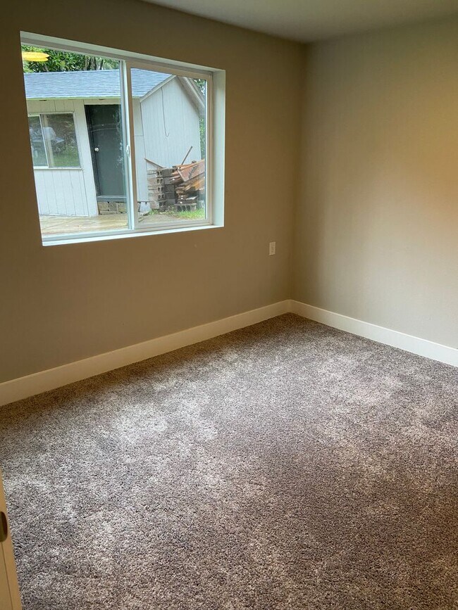 Building Photo - 4 Bedroom, 2.5 Bath 2 Car Garage, Brand Ne...