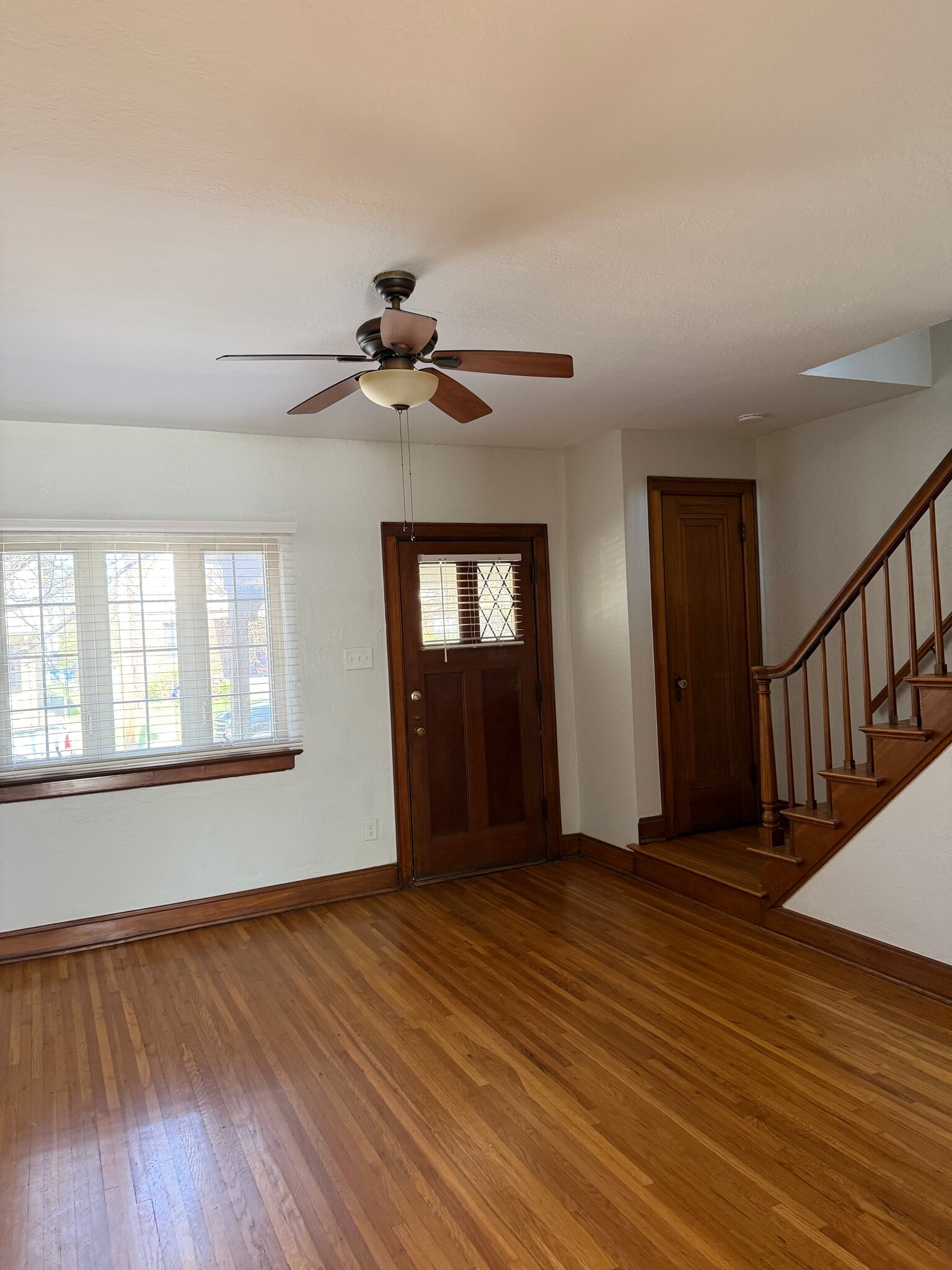 Building Photo - 81 W Weber Rd