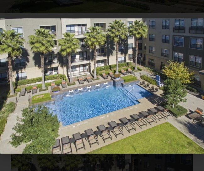 #1 pool - 3300 Cummins St