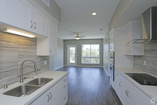 2 BR, 2 BA - 949 SF - Modernaire Luxury Apartments