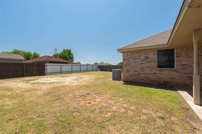 Building Photo - 6027 Laci Ln