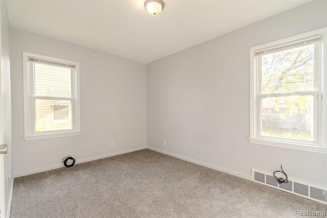 Building Photo - 8126 Standard St