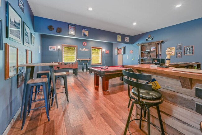 Building Photo - 1724 Calhoun Hill Rd