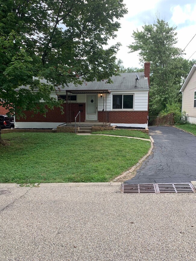 Building Photo - 2180 Townhill Rd