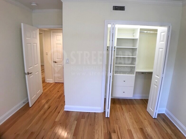 Building Photo - 3 Chauncy St