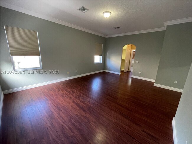 Building Photo - 16331 SW 49th Ct