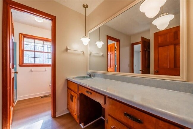 Building Photo - 4967 Macland Rd