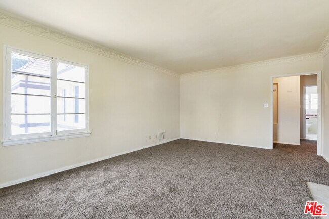 Building Photo - 3301 Stocker St W