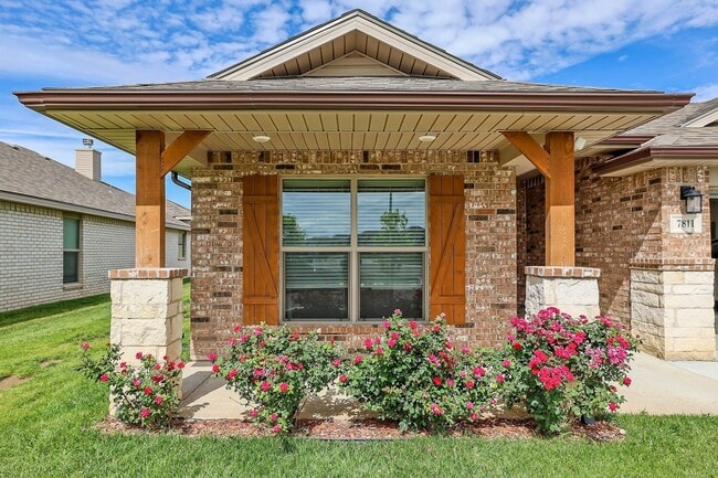 Building Photo - 7811 Bellamy Dr