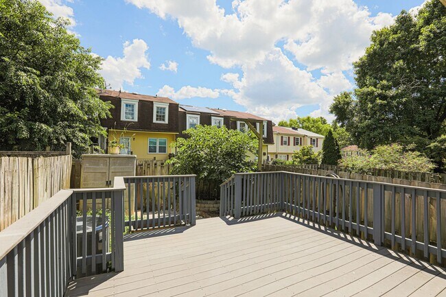 Building Photo - 11 Pawleys Ct
