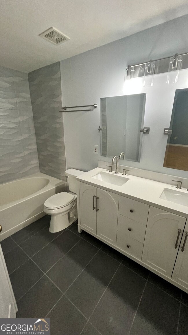Building Photo - 4645 Valais Ct