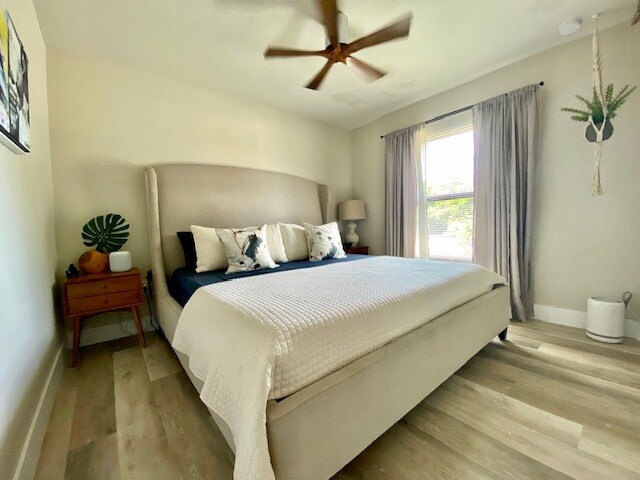 Bedroom - 9775 Alabama St