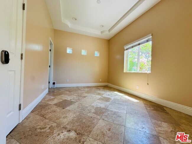 Building Photo - 7347 Dinwiddie St