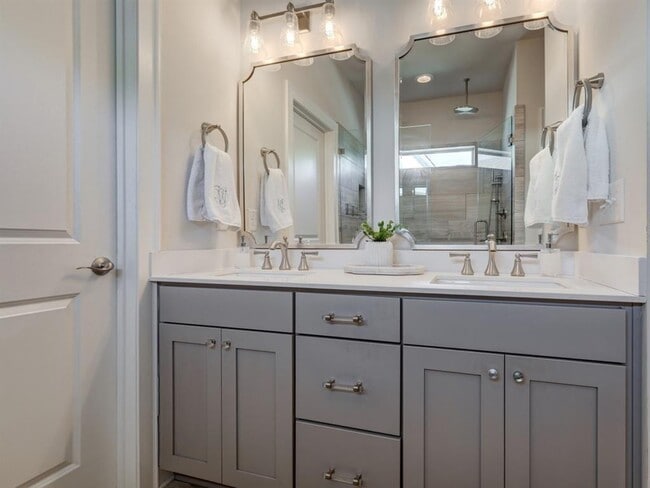 Building Photo - 4231 Deming Cir