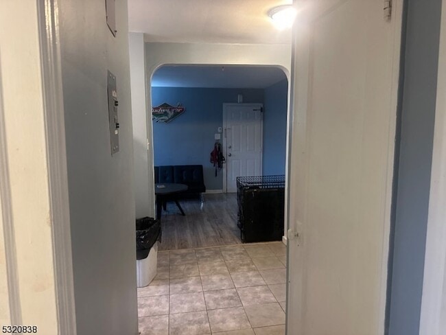 Building Photo - 19 Carpenter Terrace N