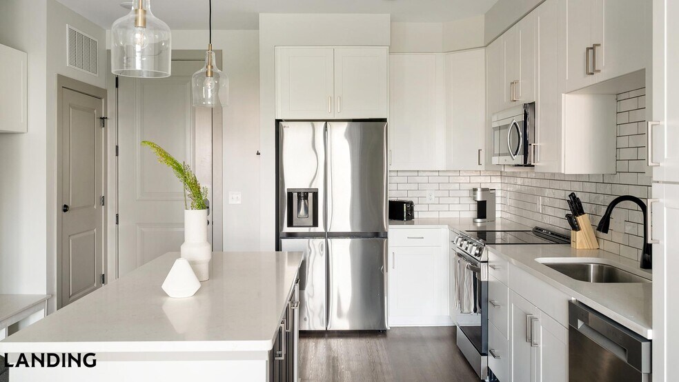 Building Photo - 1310 Hillside Ave