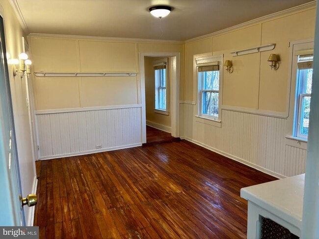 Building Photo - 8122 John Mosby Hwy