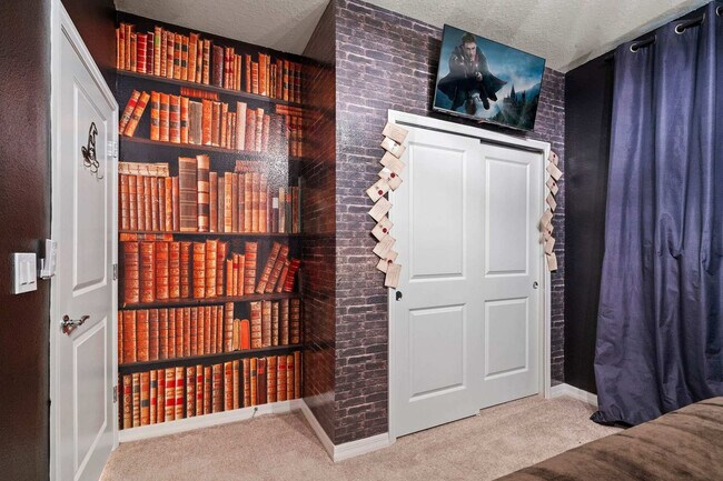 Building Photo - 1263 Blue Paradise Wy