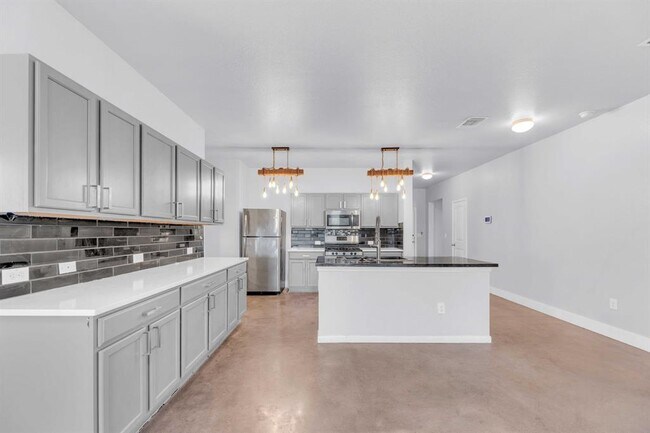 Building Photo - 18125 Ryegate Dr