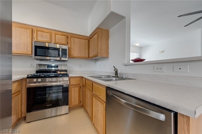 Building Photo - 9050 W Warm Springs Rd